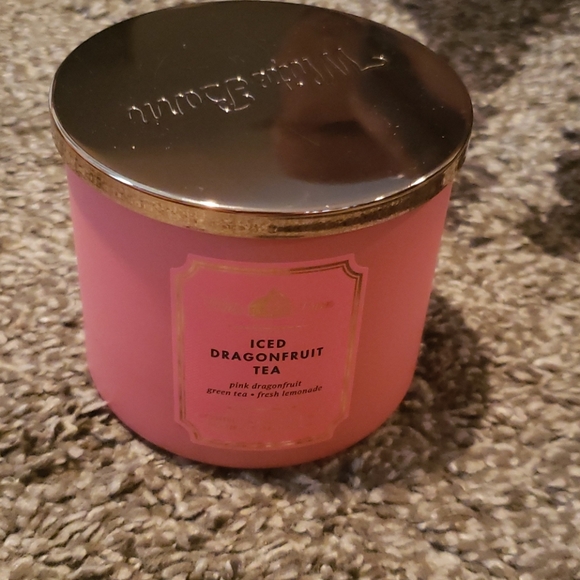 NWT Bath and Body Works 3 wick candle